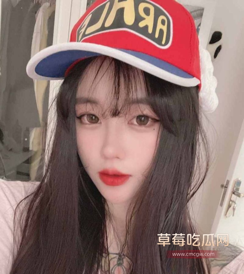 00后小网红发骚被泄密4.jpg