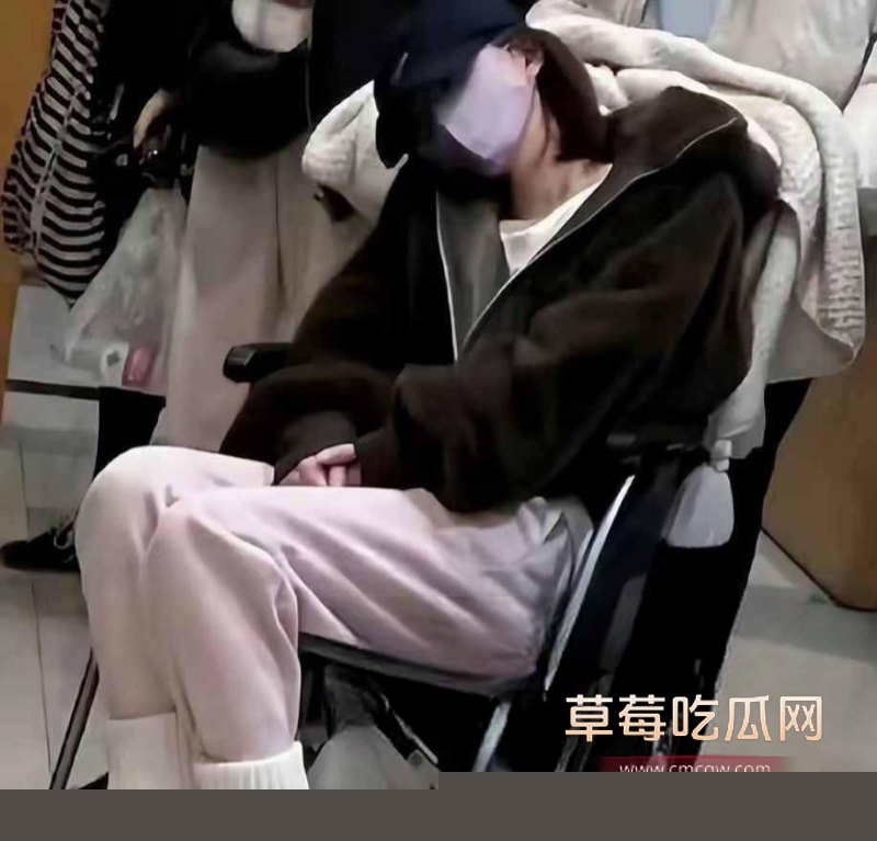 赵露思7.jpg