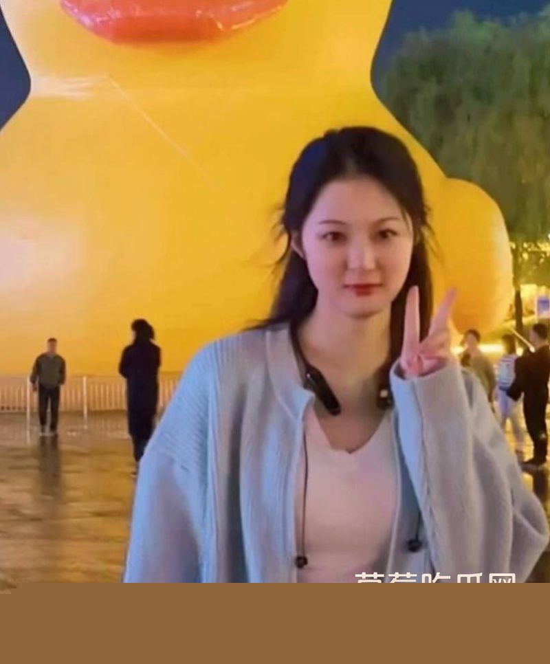女大学生跨年夜出轨打炮2.jpg 女大学生跨年夜出轨打炮2.jpg