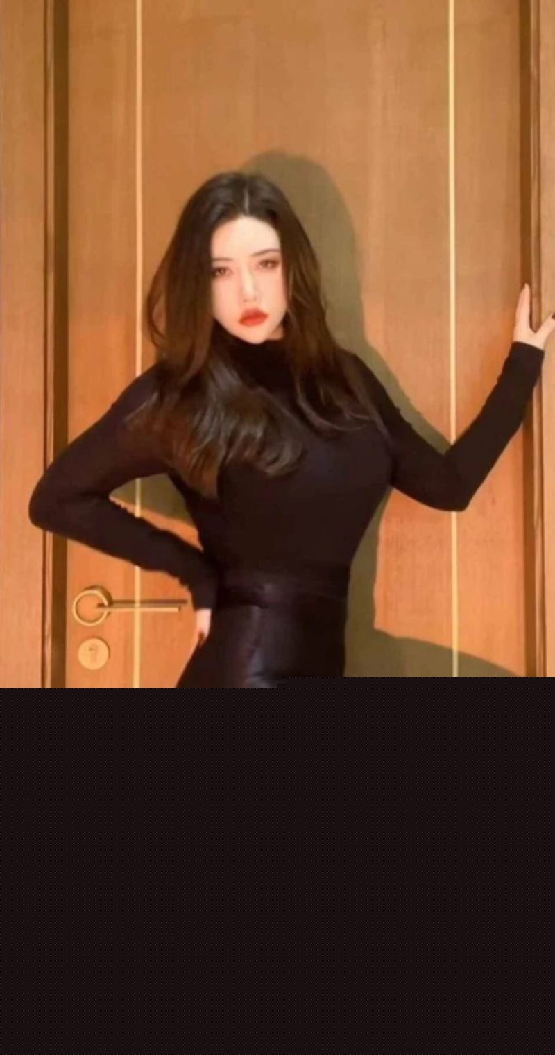 反差女神私拍泄密3.jpg