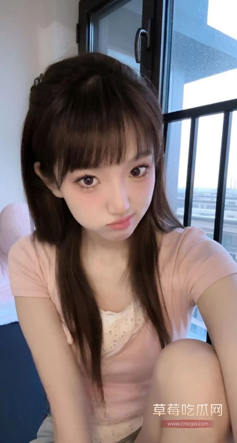 女大学生裸聊被前男友曝光4.jpg