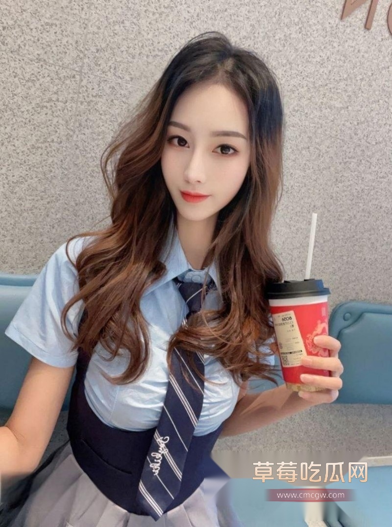 成都高颜御姐1.jpg 成都高颜御姐1.jpg