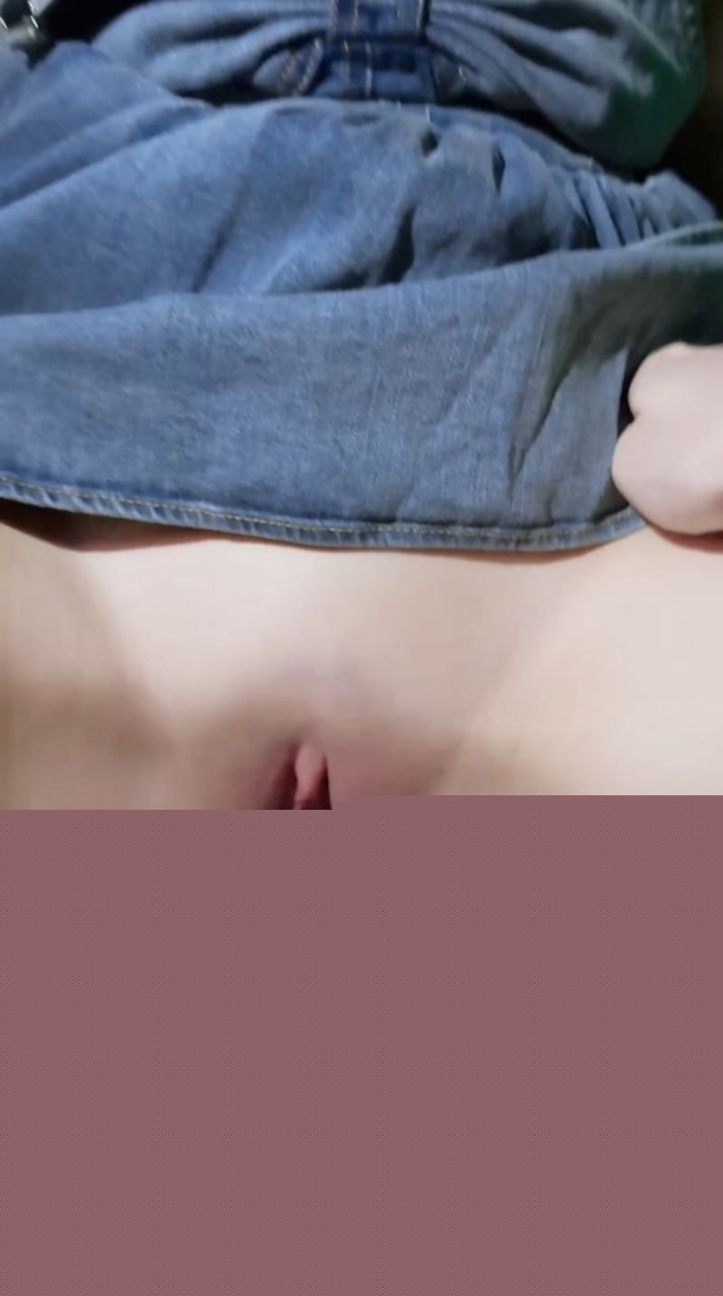 哥哥在停车场调教妹妹7.jpg 哥哥在停车场调教妹妹7.jpg