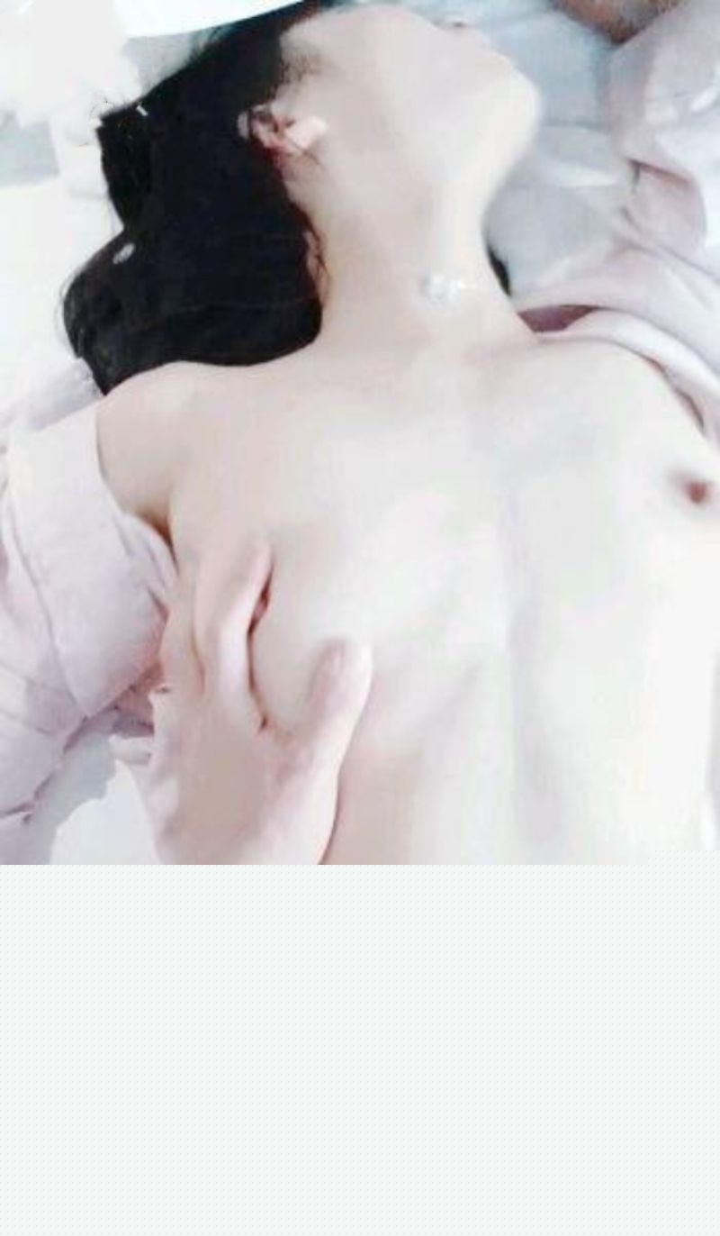 妹妹洗澡勾引哥哥操自己7.jpg