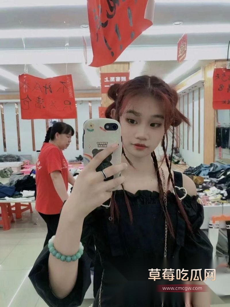 年仅21岁就被操了黑逼2.jpg 年仅21岁就被操了黑逼2.jpg