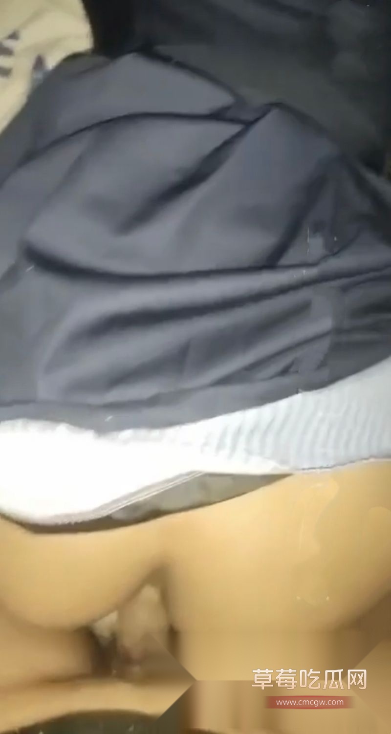 用性爱帮妹妹戒网瘾4.jpg 用性爱帮妹妹戒网瘾4.jpg