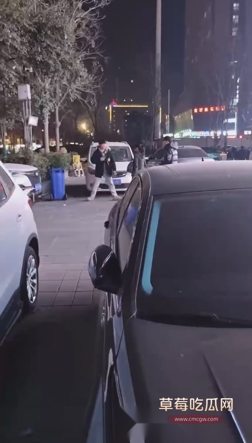 绿帽瓜4.jpg 绿帽瓜4.jpg