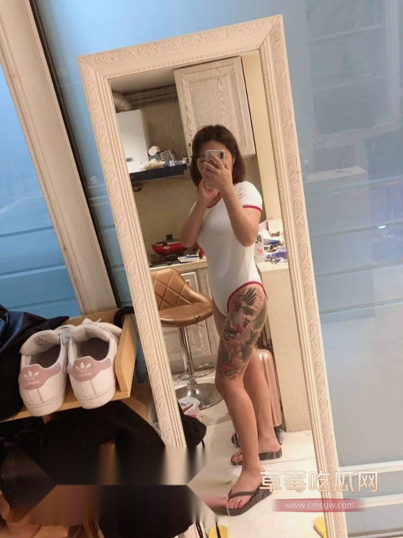 老师劝说不成反被操2.jpg 老师劝说不成反被操2.jpg