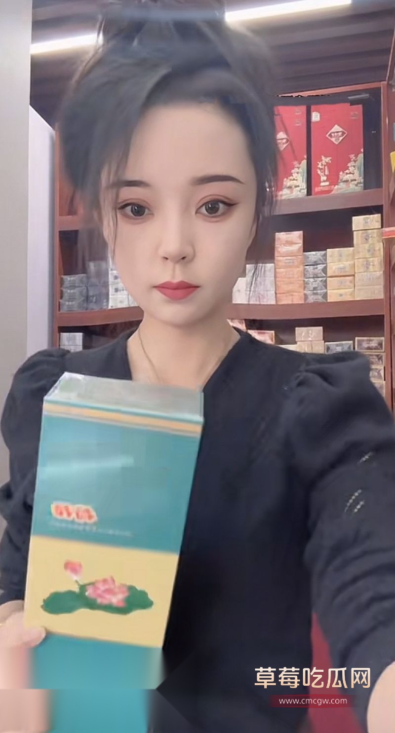 少妇卖烟送自慰视频2.jpg 少妇卖烟送自慰视频2.jpg