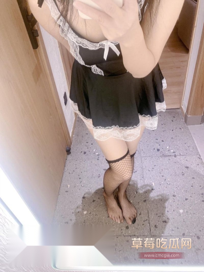 调教美女邻居并颜射她5.jpg 调教美女邻居并颜射她5.jpg