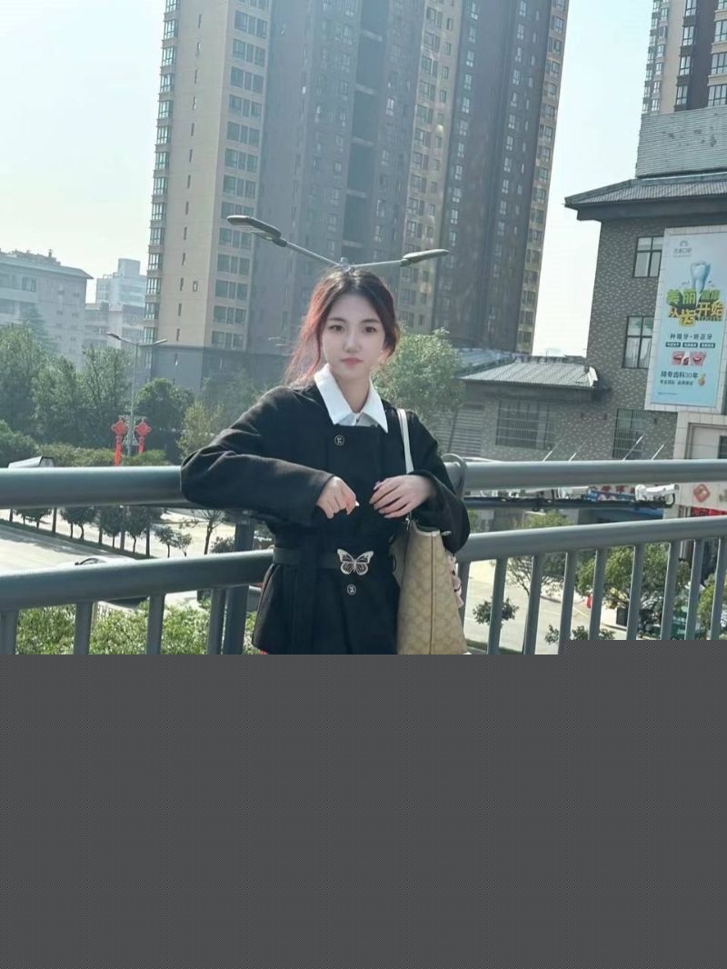 女大学生勾引前男友大哥3.jpg