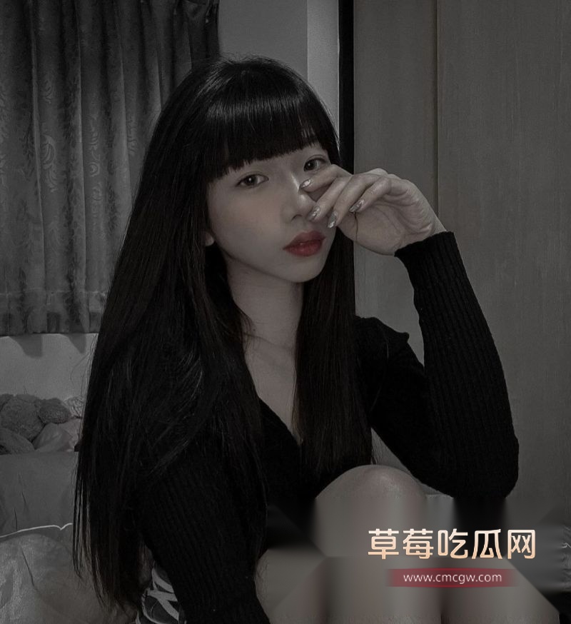 女大学生脚踏两条船2.jpg 女大学生脚踏两条船2.jpg