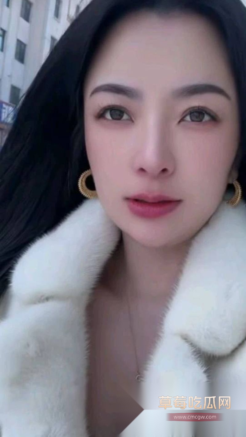 网红自曝私密视频2.jpg