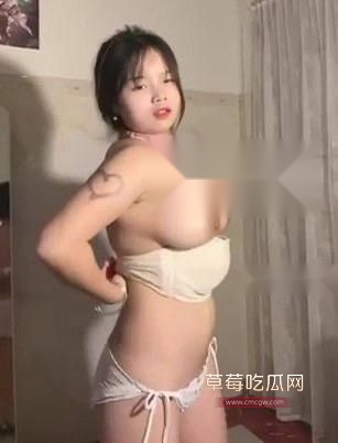 童颜巨乳小秋葵3.jpg