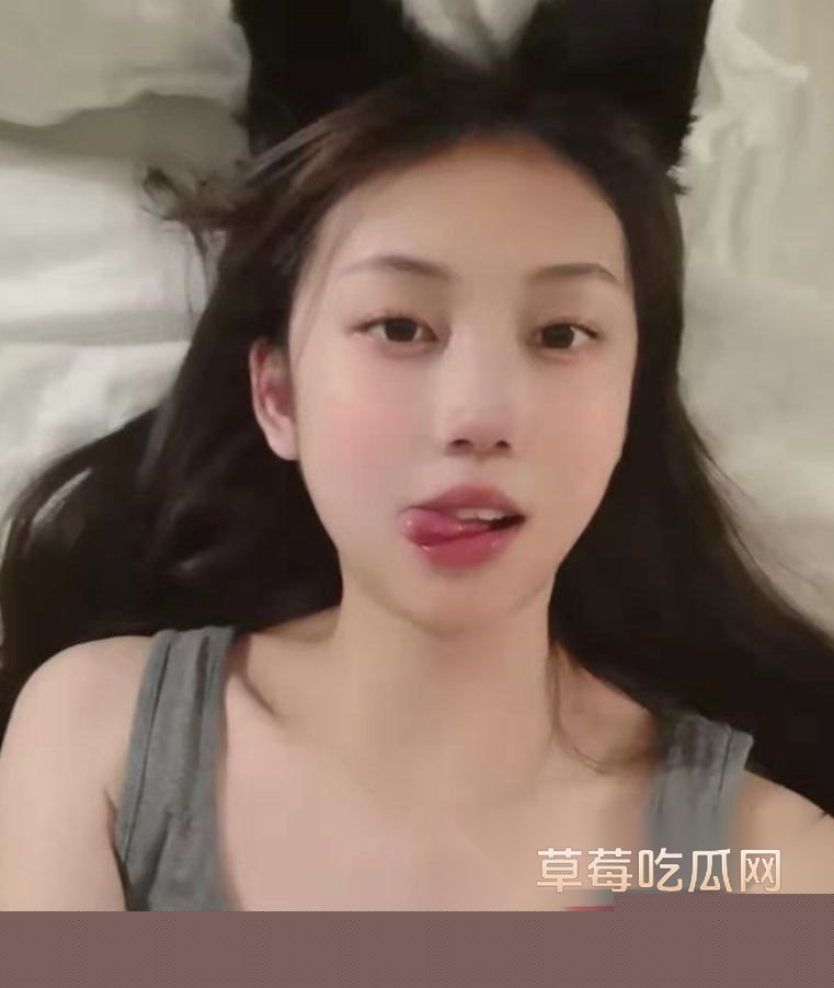 美少女除夕夜偷情1.jpg 美少女除夕夜偷情1.jpg
