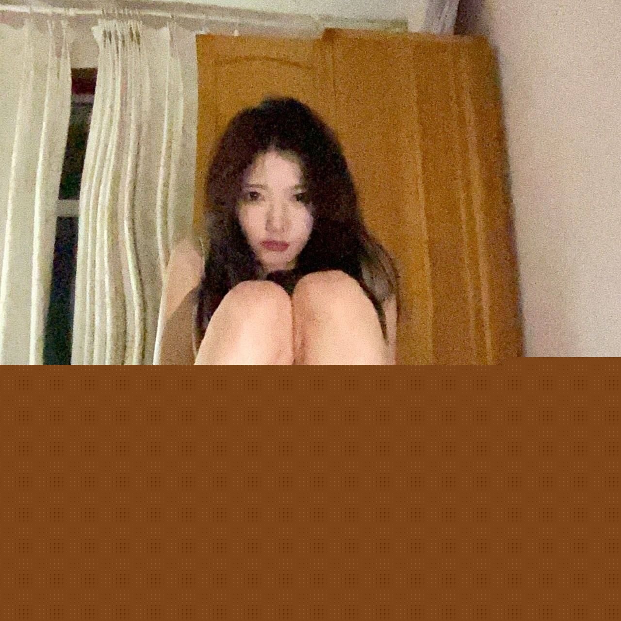 女大学生被金主包养4.jpg