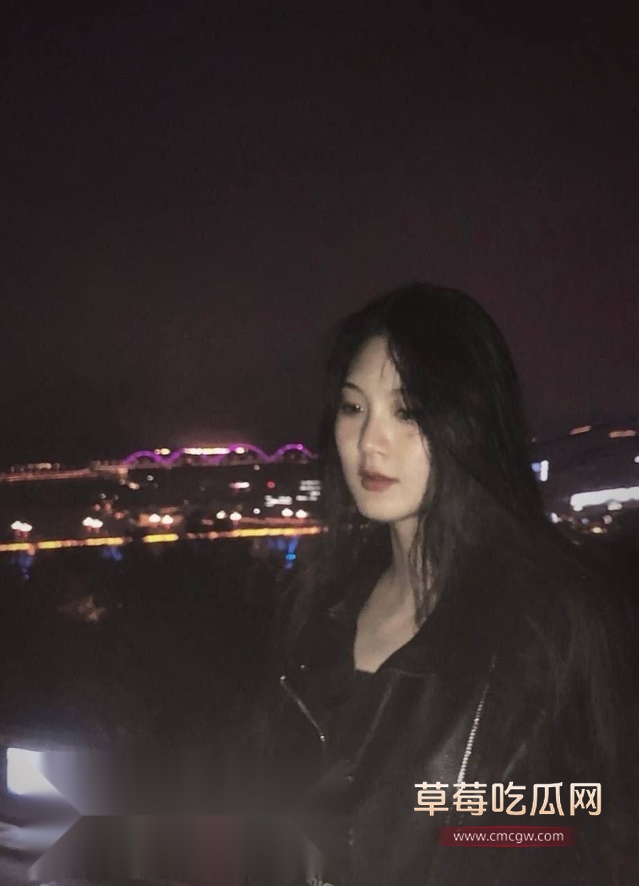女大学生被闺蜜背刺1.jpg