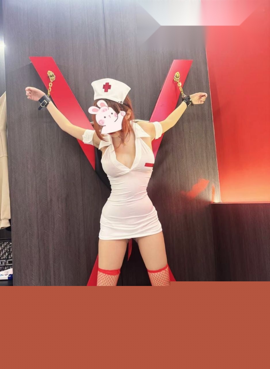 骚母狗李佳莹4.jpg 骚母狗李佳莹4.jpg