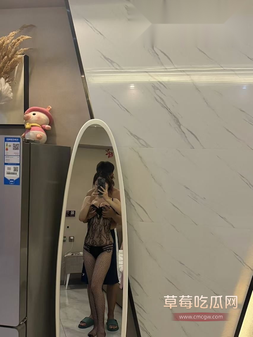 骚母狗李佳莹5.jpg 骚母狗李佳莹5.jpg