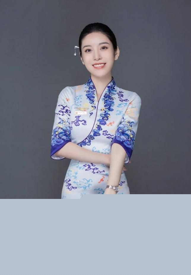 海航空姐刘馨媛2.jpg 海航空姐刘馨媛2.jpg