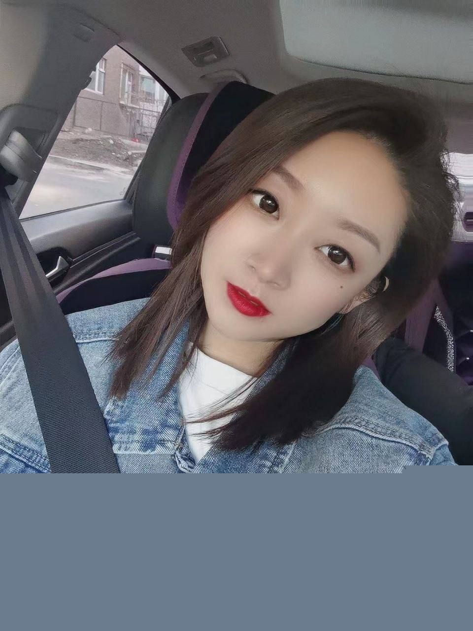 人妻偷情闺蜜老公1.jpg 人妻偷情闺蜜老公1.jpg