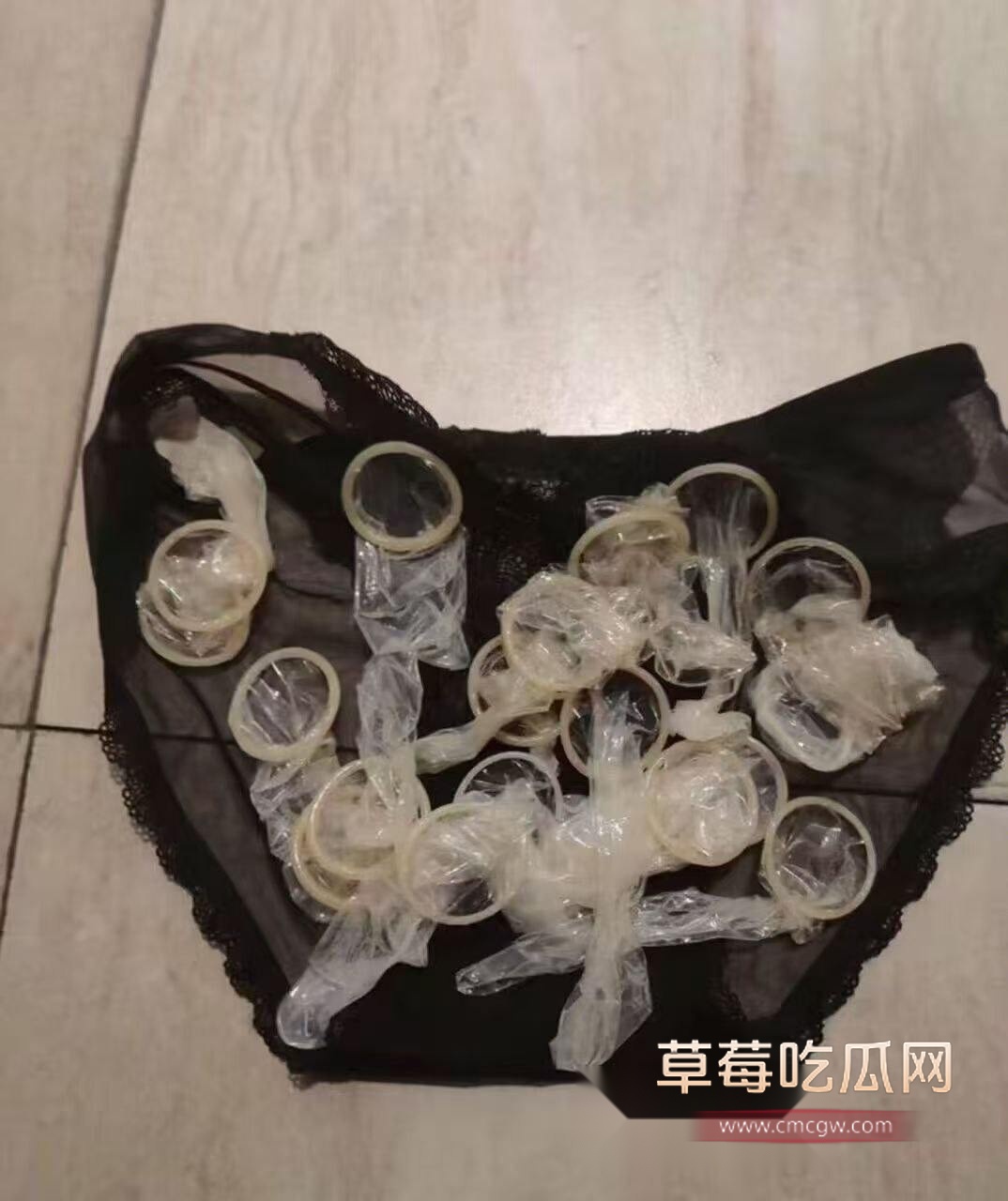 清华大学罗雪4.jpg