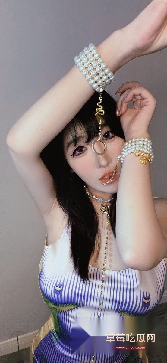 天津反差母狗郝天莙14.jpg 天津反差母狗郝天莙14.jpg