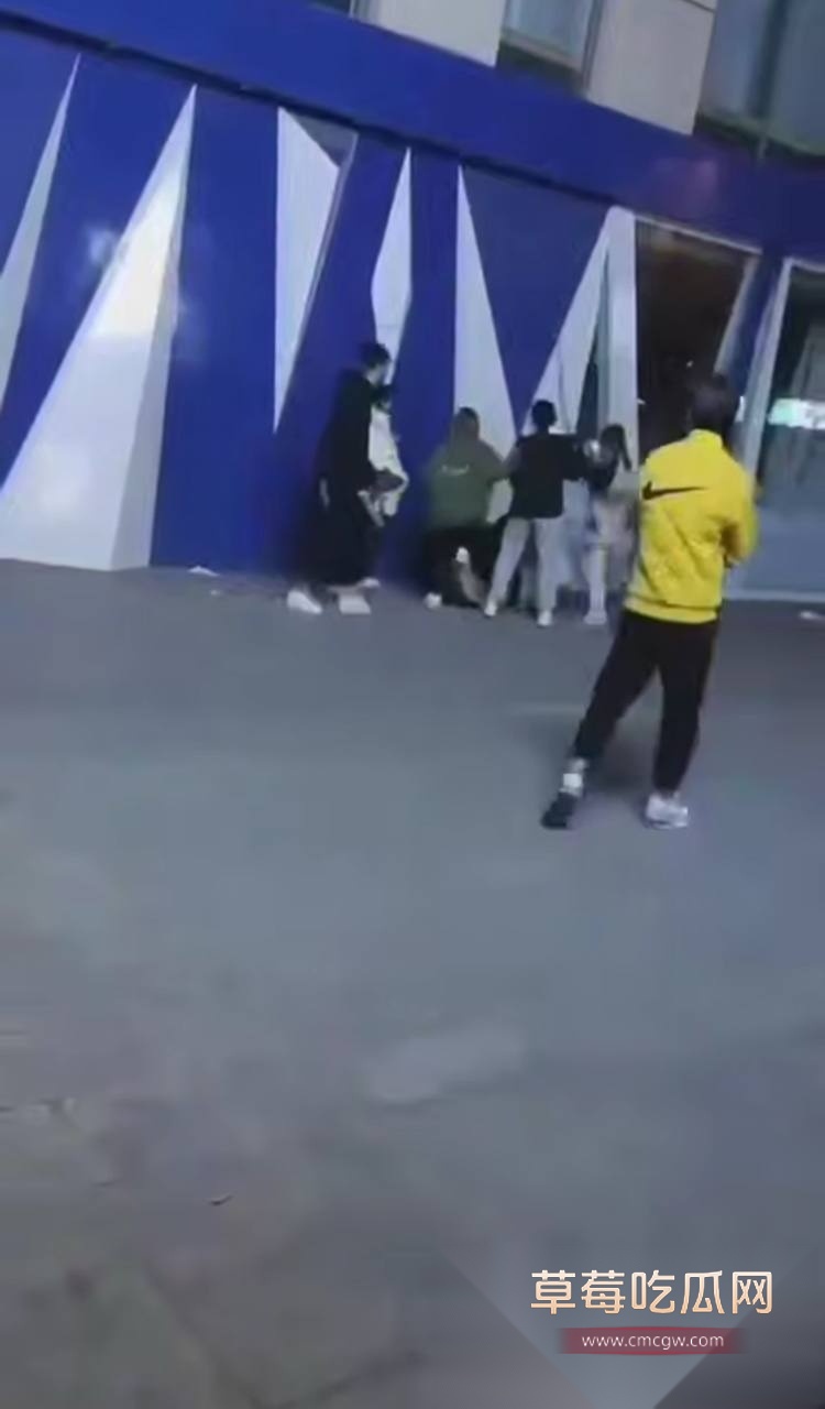 s2.jpg s2.jpg