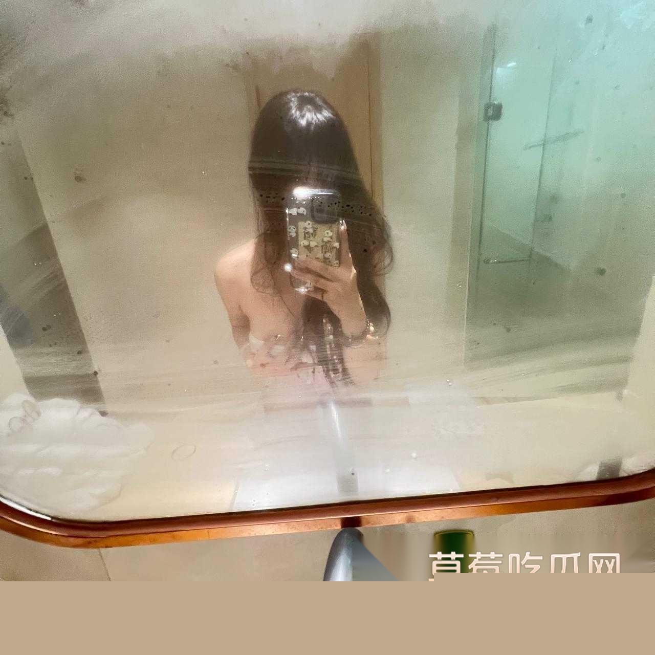 s4.jpg s4.jpg