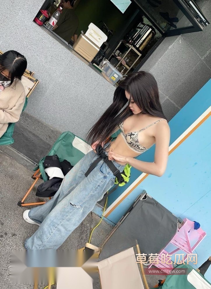 01.jpg 01.jpg