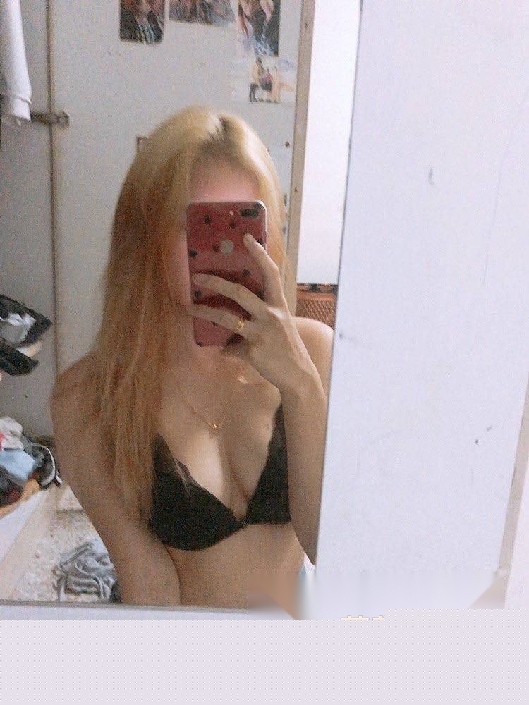 金发妹不雅视频 (4) 金发妹不雅视频 (4)