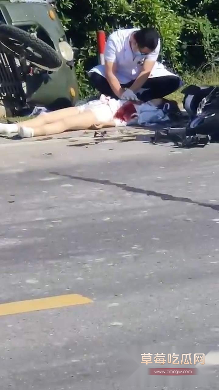 长沙女骑士撞车 2 长沙女骑士撞车 2