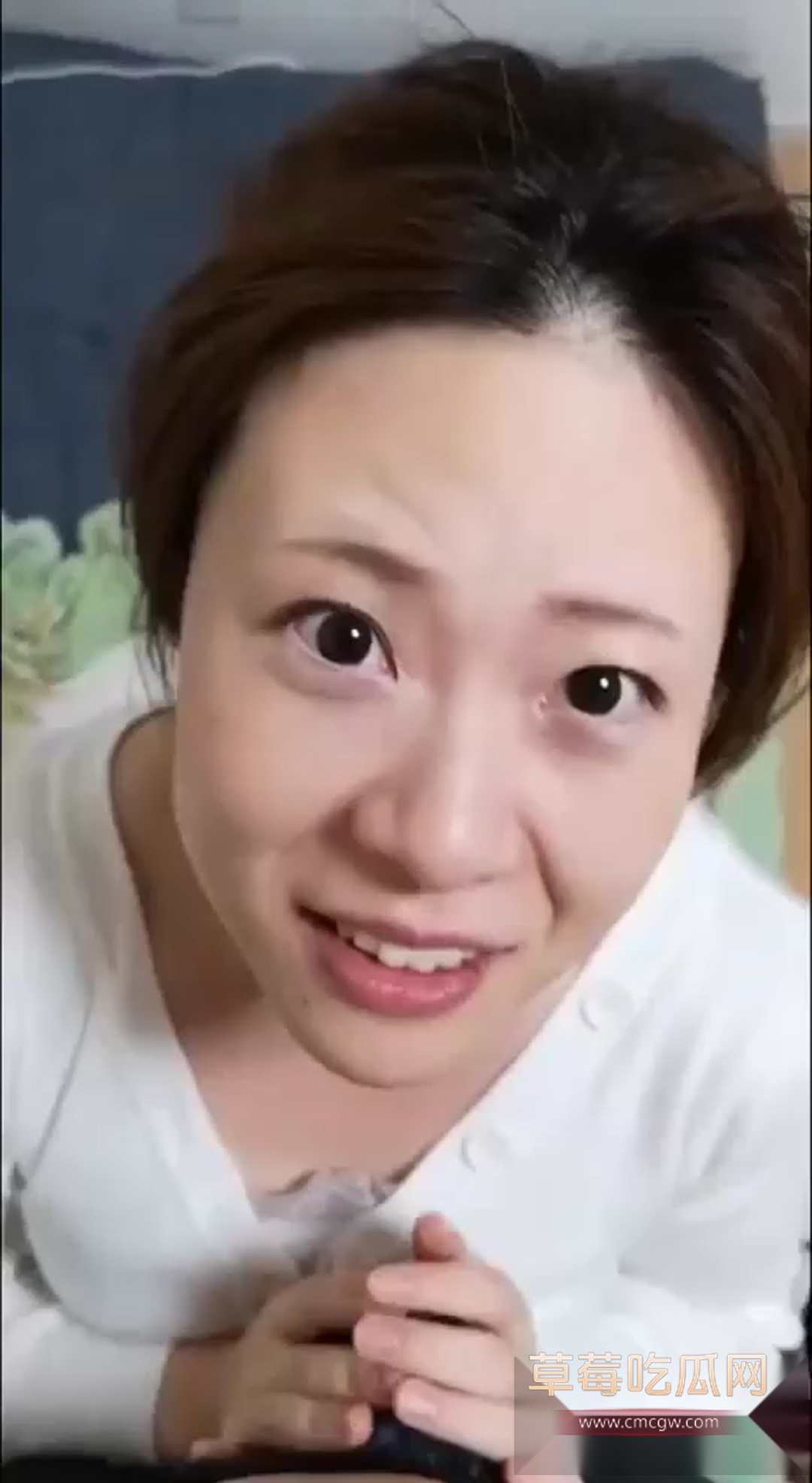 大鸡巴征服妈妈闺蜜 1 大鸡巴征服妈妈闺蜜 1