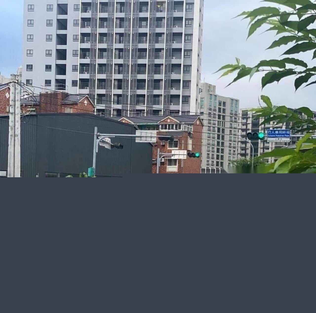 台湾新北小学外车祸3.jpg 台湾新北小学外车祸3.jpg