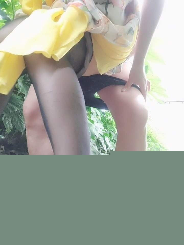 妖媚婷儿户外勾引老头 4