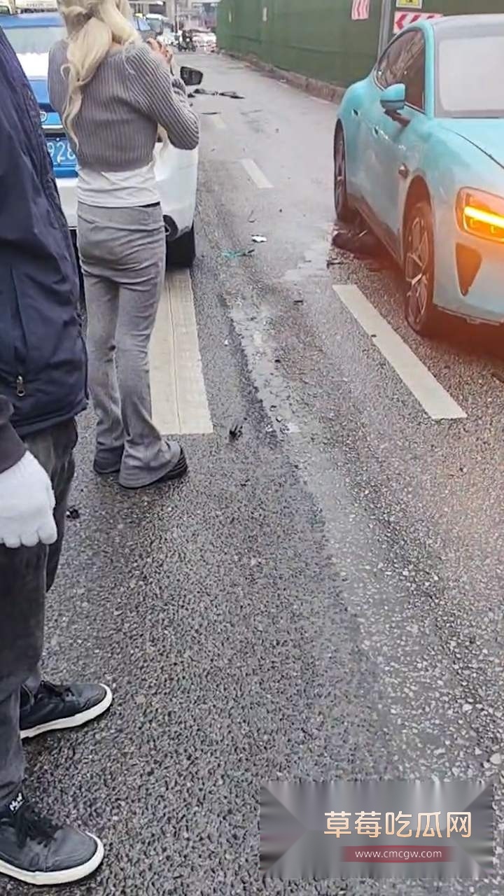 小米SU7贵州事故 3 小米SU7贵州事故 3