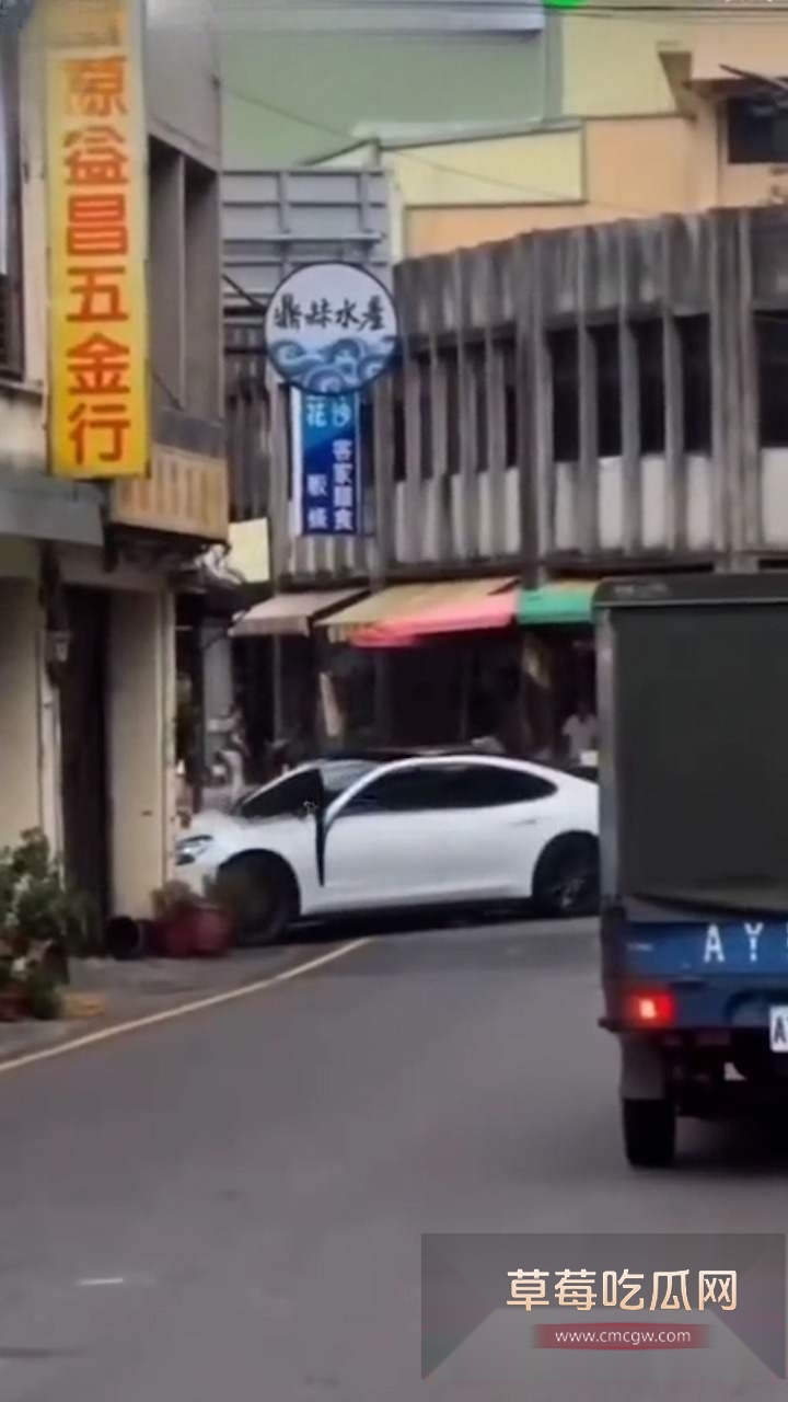 台湾男子被兄弟戴绿帽 6 台湾男子被兄弟戴绿帽 6
