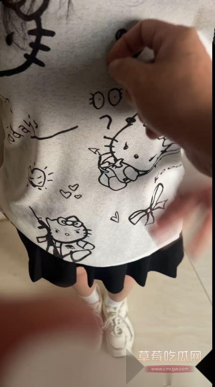 520和亲妹妹在楼梯间的激情 5 520和亲妹妹在楼梯间的激情 5