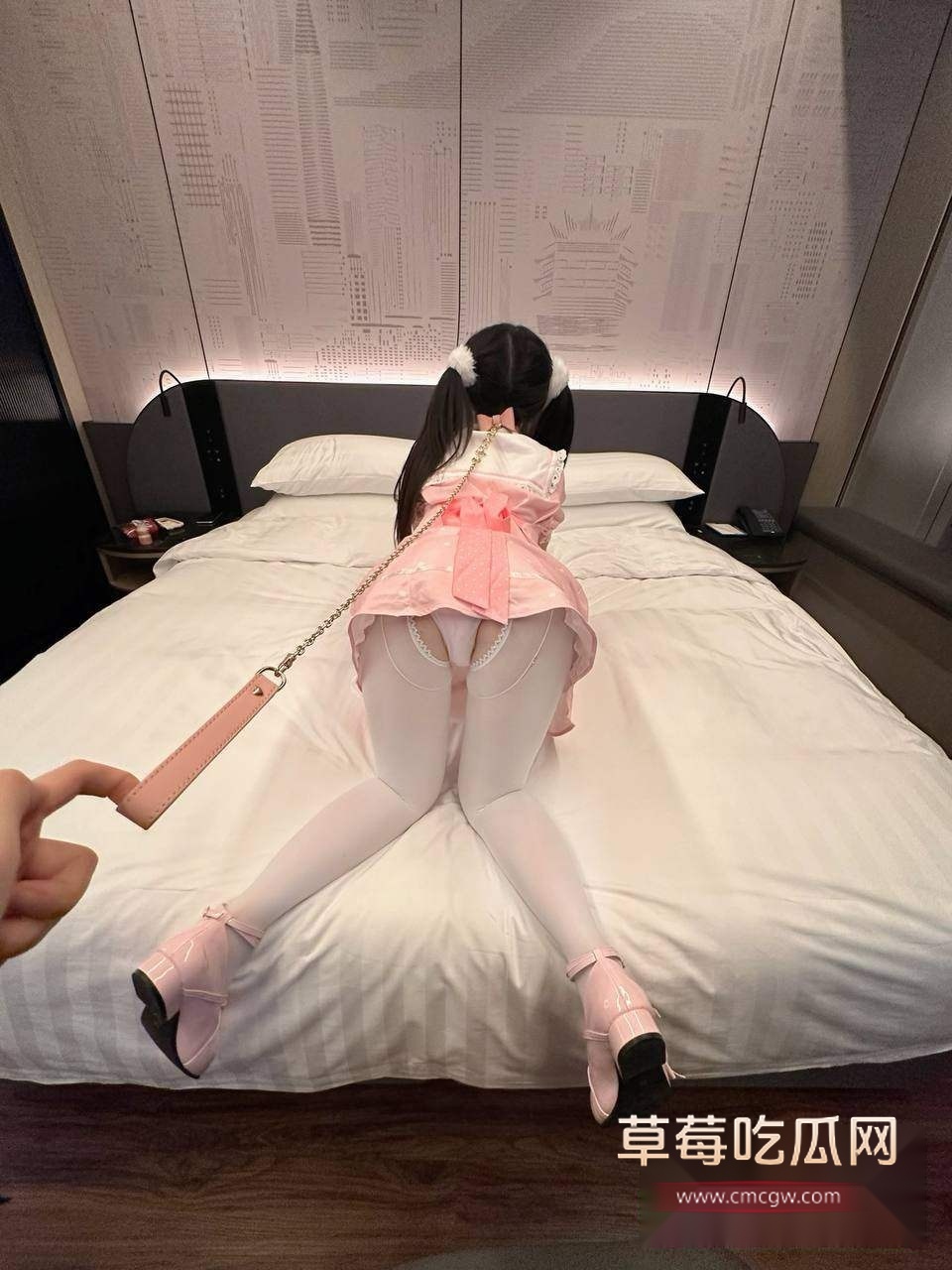 双马尾萝莉被金主后入 5 双马尾萝莉被金主后入 5