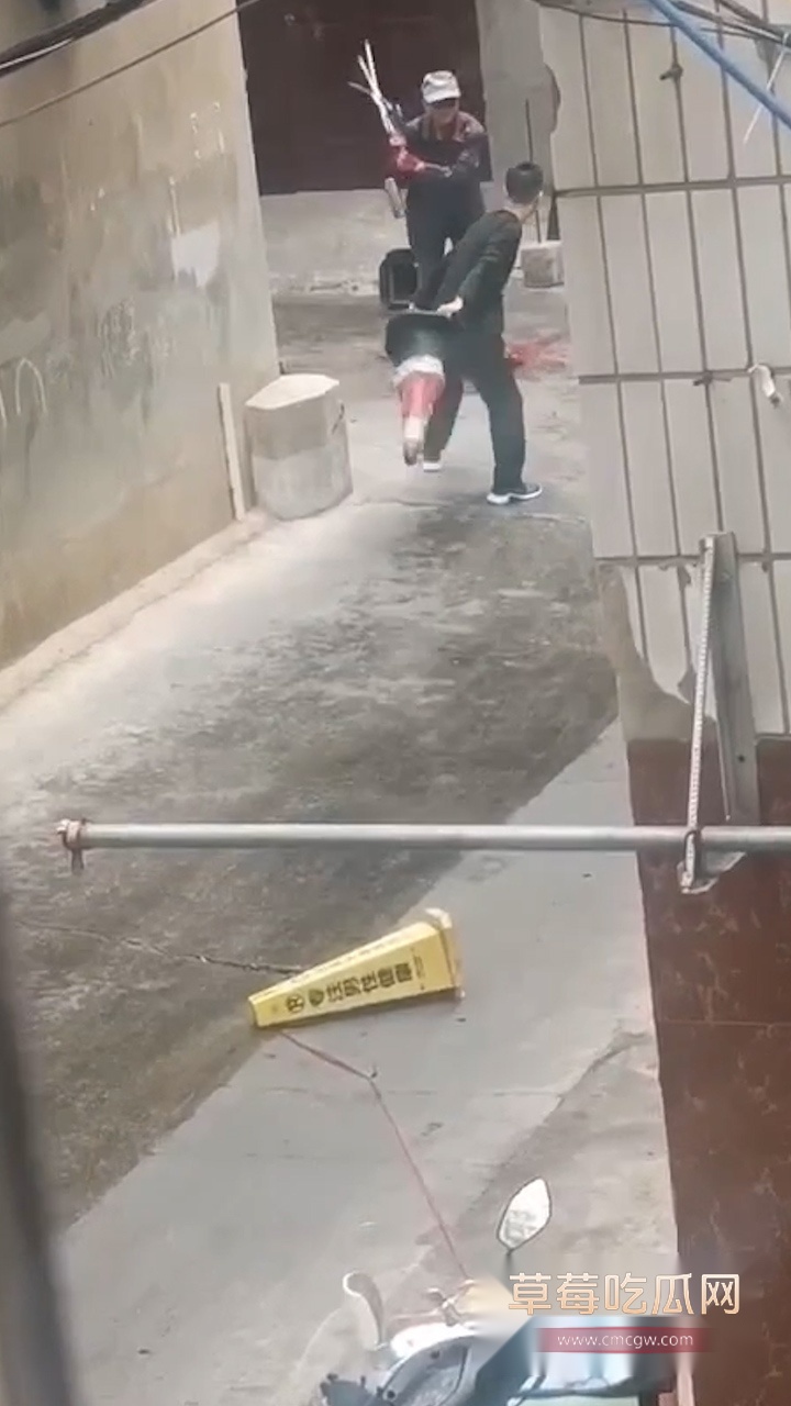 云南玉溪持刀砍人事件 5 云南玉溪持刀砍人事件 5
