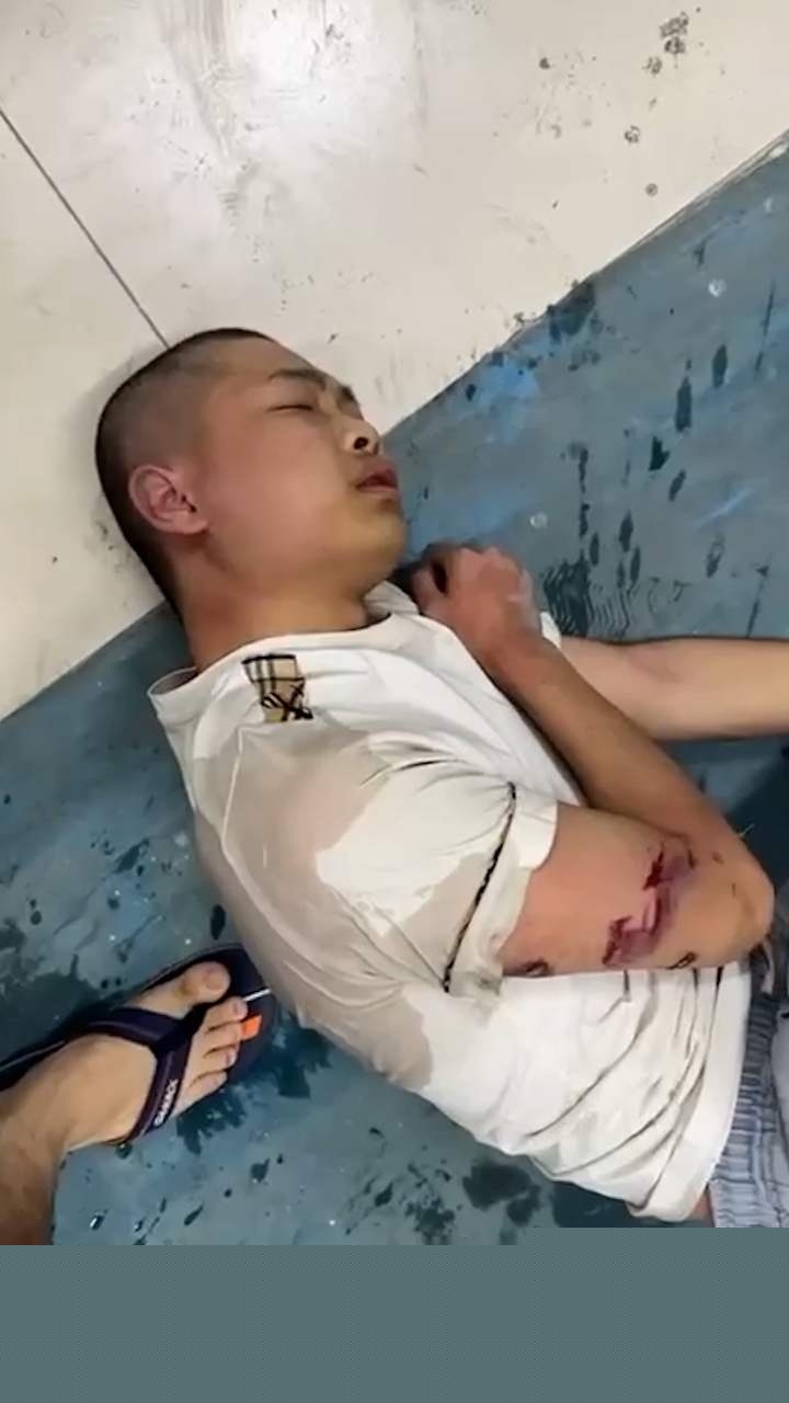 缅北猪仔被打 3