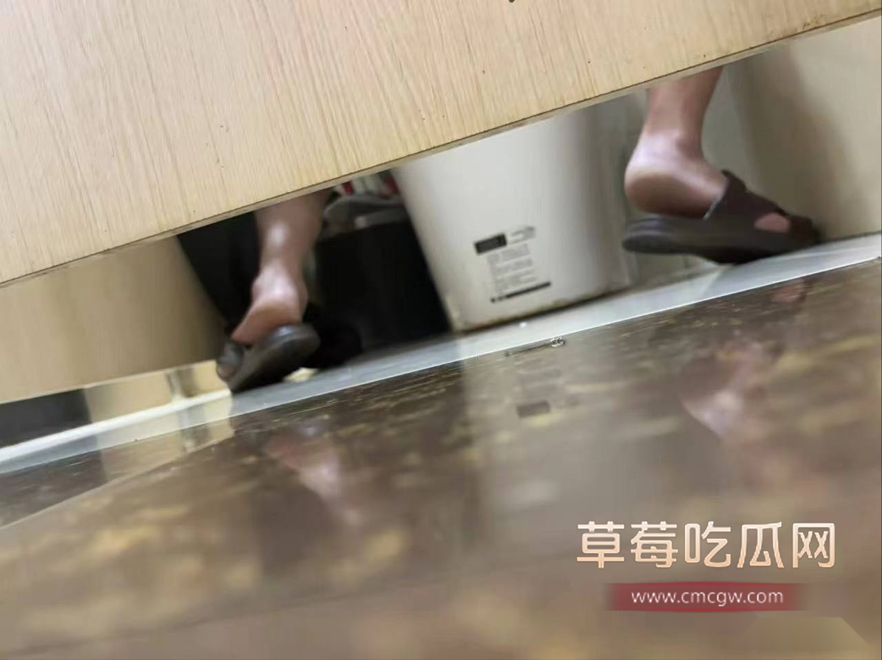 大爷厕所操保洁阿姨5.jpg 大爷厕所操保洁阿姨5.jpg