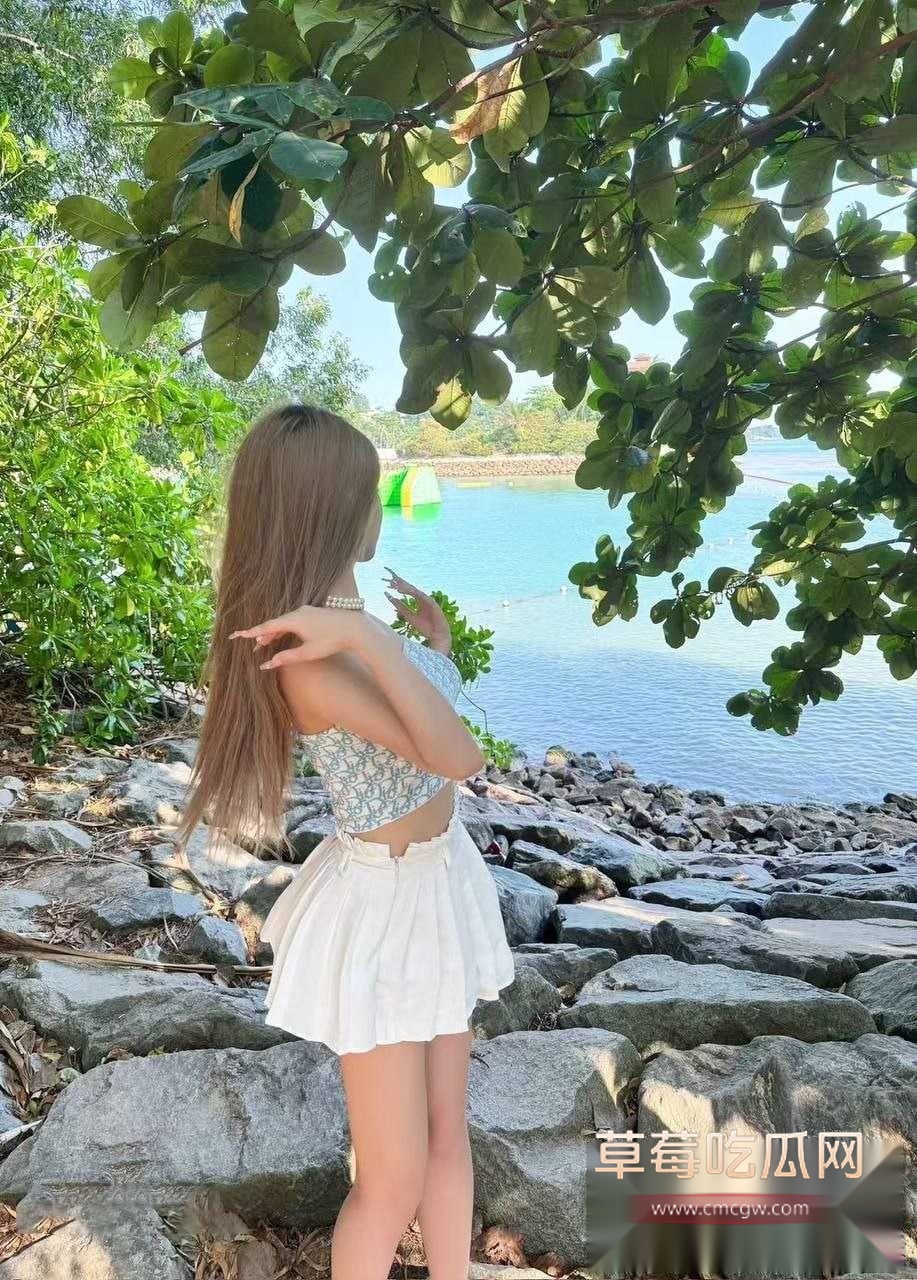 高端大奶反差陪玩妹 沫曦伴 4 高端大奶反差陪玩妹 沫曦伴 4