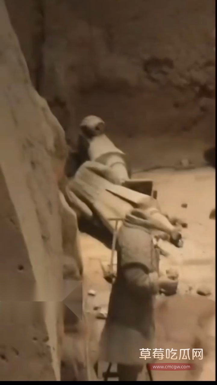 兵马俑3.jpg 兵马俑3.jpg