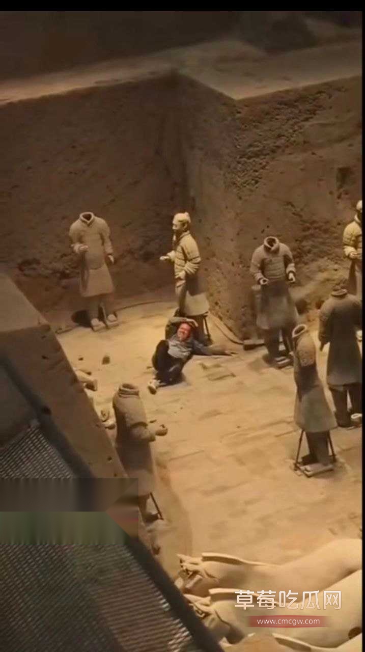 兵马俑4.jpg 兵马俑4.jpg
