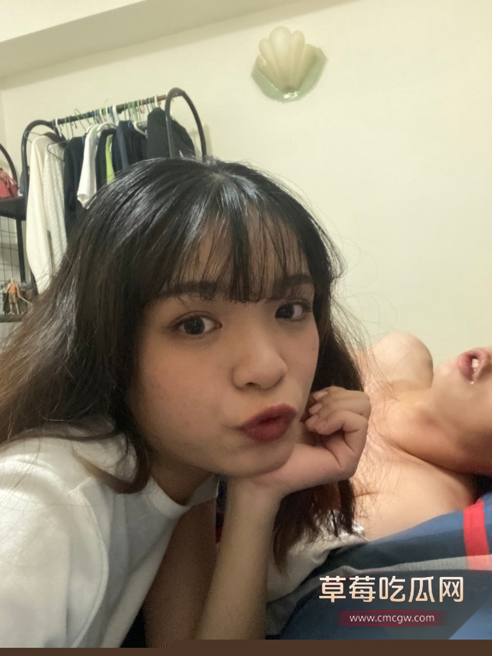 台湾外表乖巧的良家牙套妹子陈雅婷 4 台湾外表乖巧的良家牙套妹子陈雅婷 4