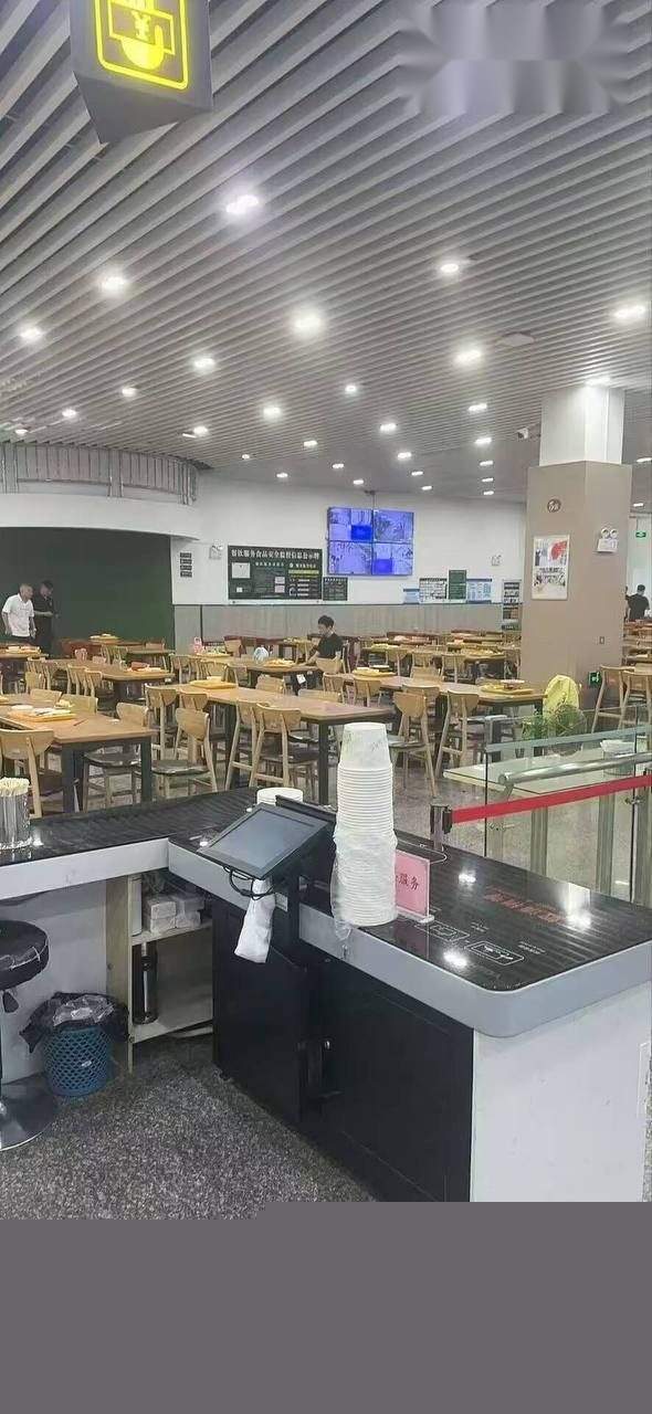 武汉食堂无差别砍人事件15