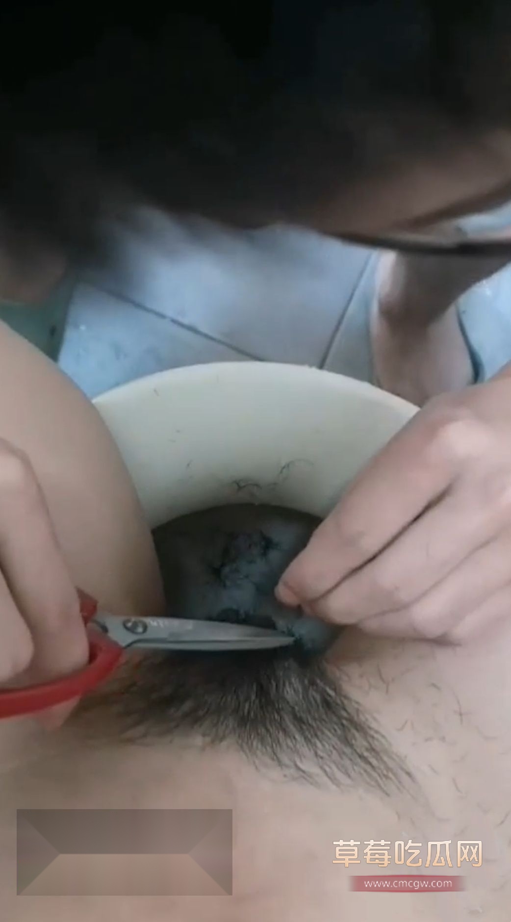 离异的妈妈和儿子感情深厚相互交流1 离异的妈妈和儿子感情深厚相互交流1