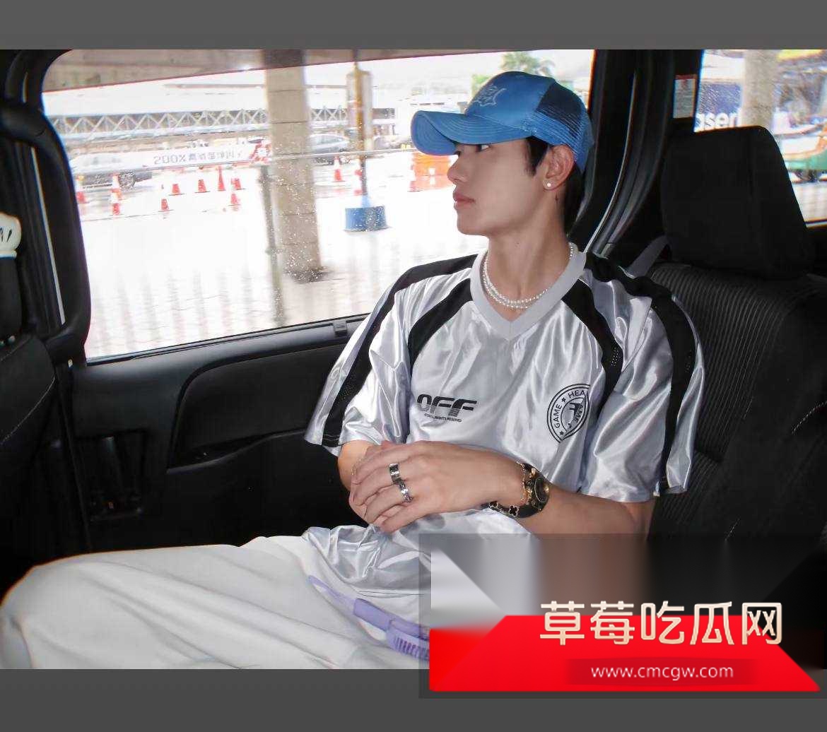 抖音百万粉丝Yuri瑞哥17.jpg 抖音百万粉丝Yuri瑞哥17.jpg