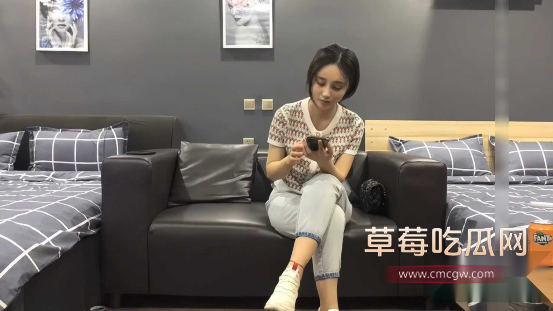 小宝寻花深夜场笑起来甜美外围妹 1 小宝寻花深夜场笑起来甜美外围妹 1